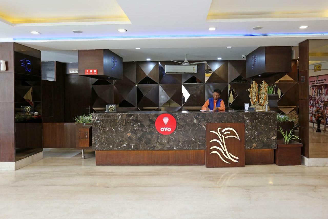 فندق Oyo 13564 Near Prem Mandir ماثورا المظهر الخارجي الصورة